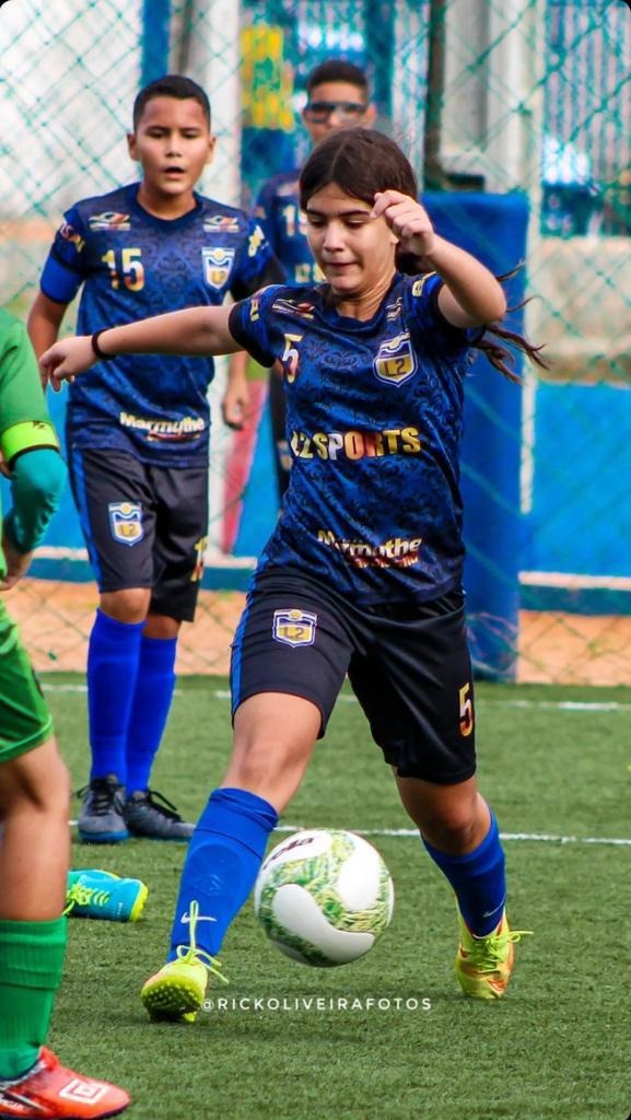 
MENINA PARAIBANA CONSEQUE NA JUSTIÇA DIREITO DE PARTICIPAR DE COMPETIÇÃO MASCULINA DE FUTSAL ..
